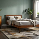 Drewniane łóżko dwuosobowe orzech z ażurowym zagłówkiem