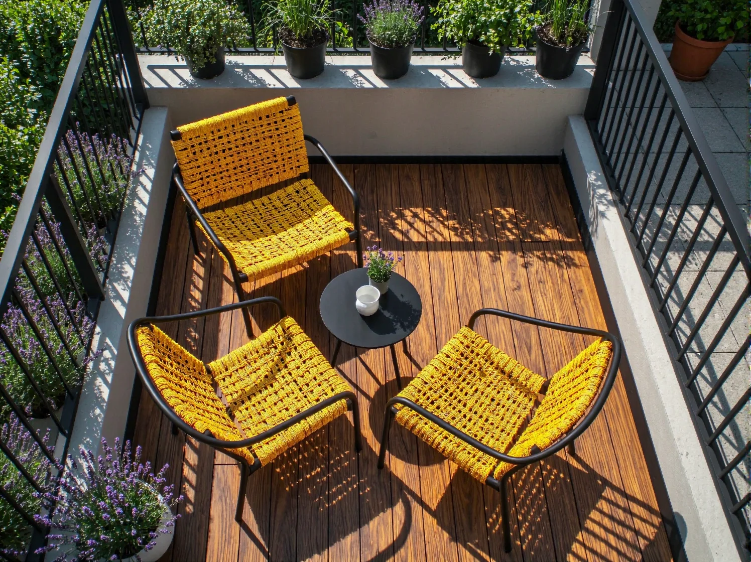 Metalowy komplet wypoczynkowy z aluminium odporny na korozję i mróz.